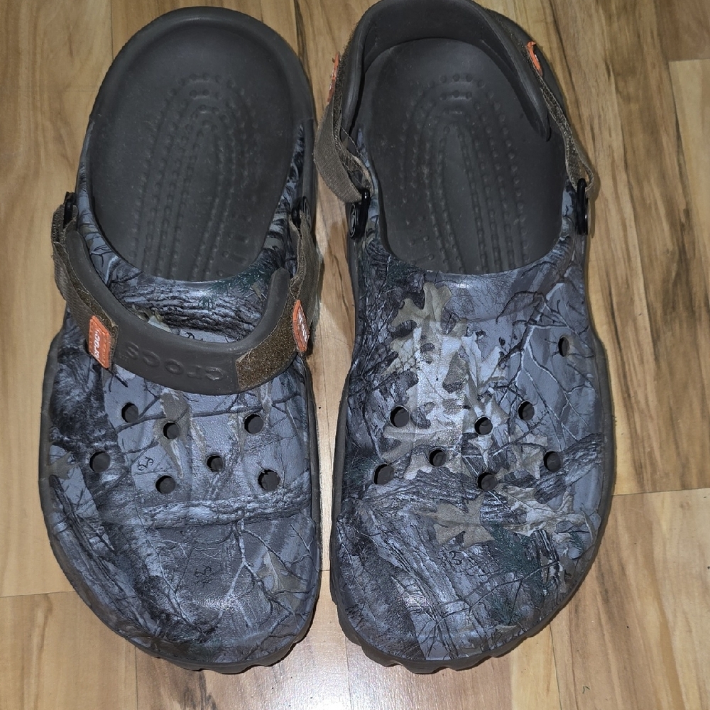 CROCS Men's Realtree Camouflage Clogs